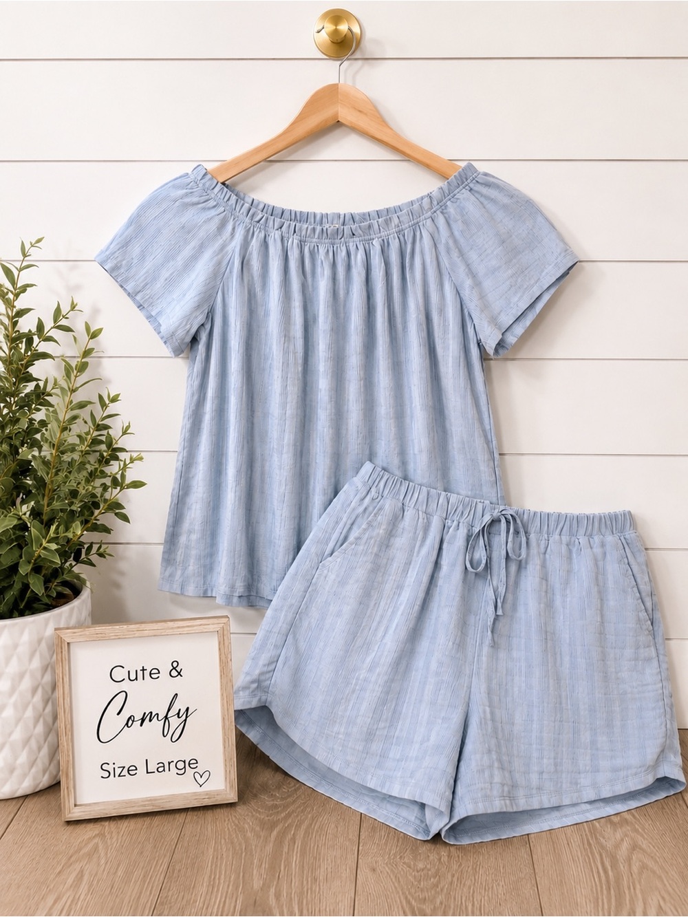 🩵 Women’s Light Blue Off Shoulder 2-Piece Shorts Set Size Large Summer Outfit